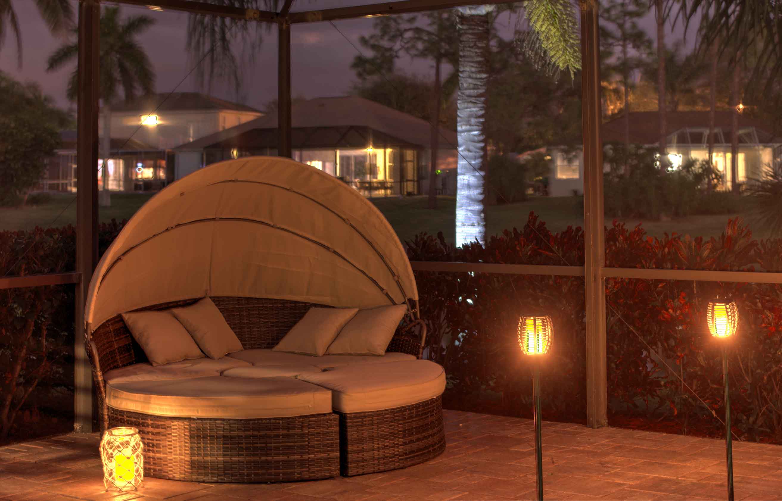 daybed evening